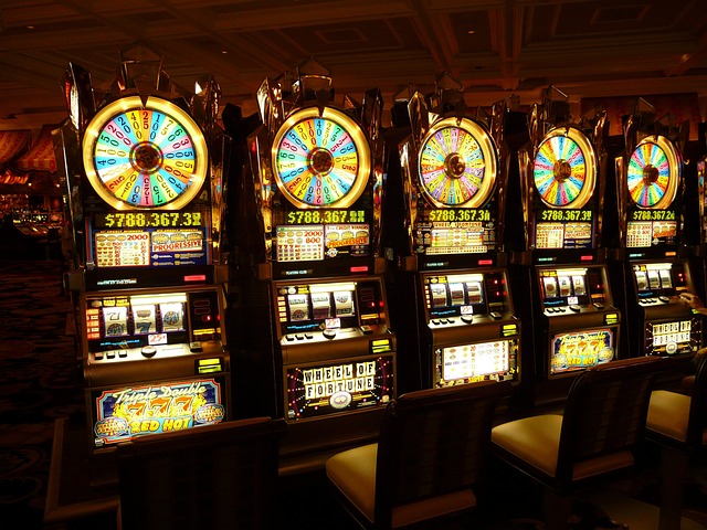 slot-machine-gd6f9b1f97_640
